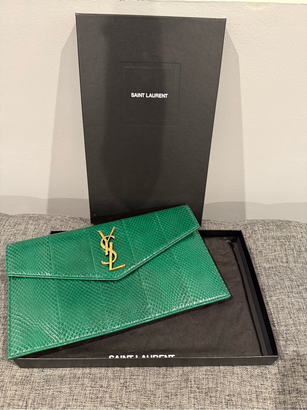 Authentic YSL Yves Saint Laurent Green Snakeskin Clutch with Gold YSL Emblem